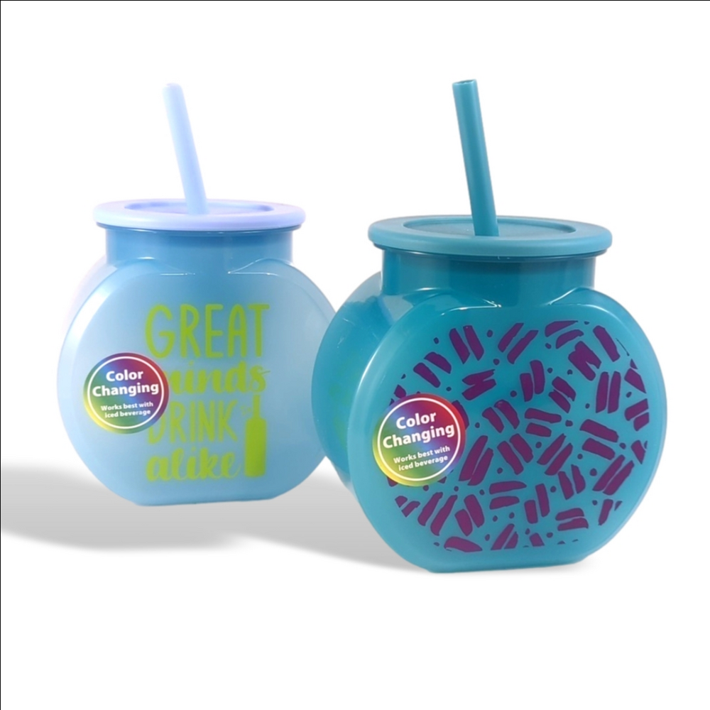 Set of 2 water bottles
